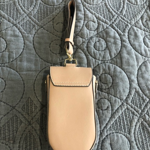 Steve Madden Wristlet - Picture 2 of 6